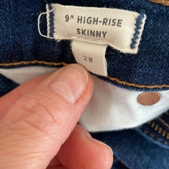 Madewell Women’s 9 inch High -Rise Skinny Jeans - Picture 3 of 9